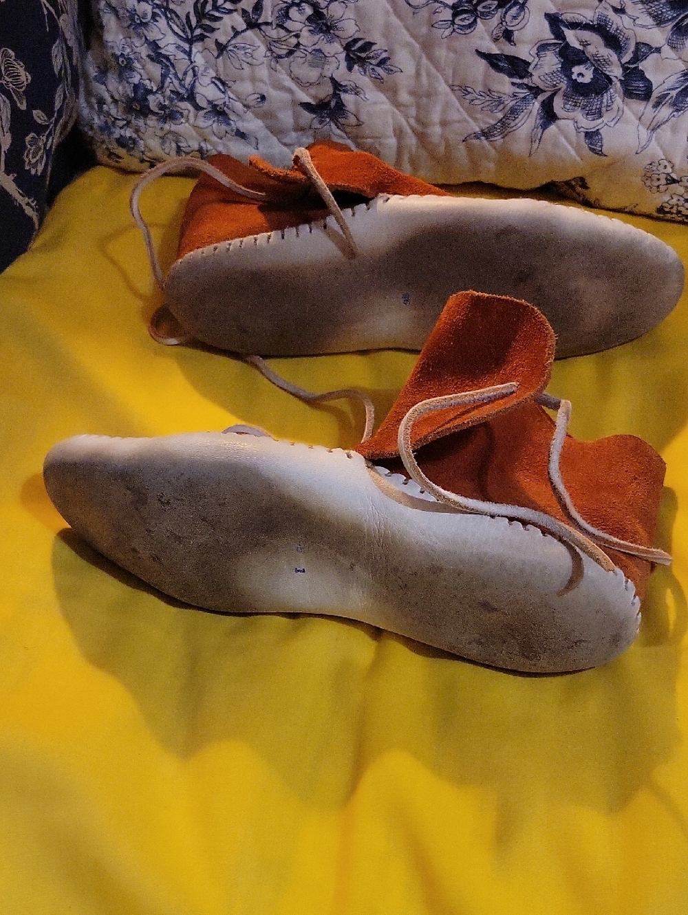 Handmade Leather Suede Booties w Button, White Leather Barefoot Sole, Size9 - Picture 7 of 13
